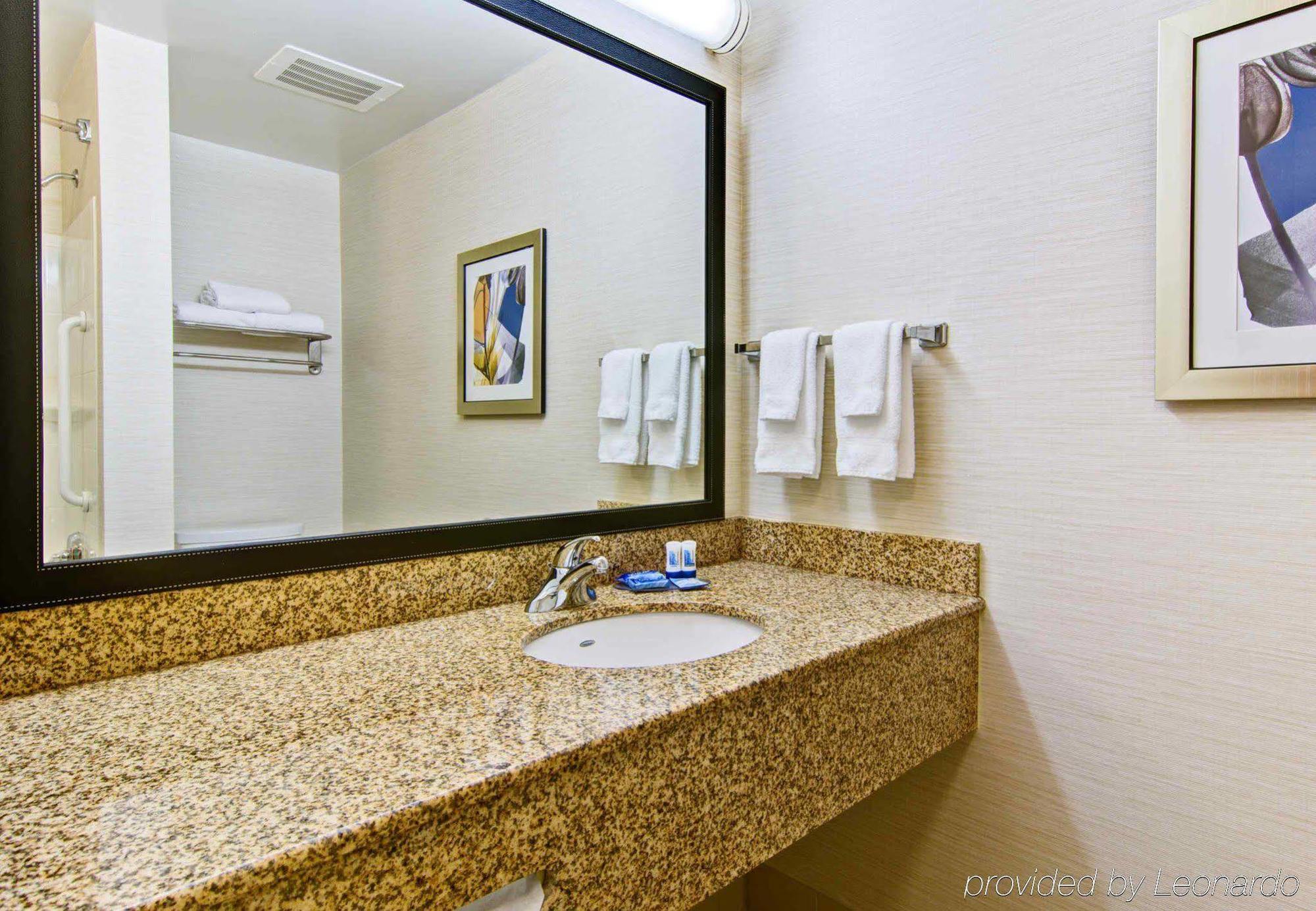 Fairfield Inn & Suites By Marriott סטייט קולג' מראה חיצוני תמונה